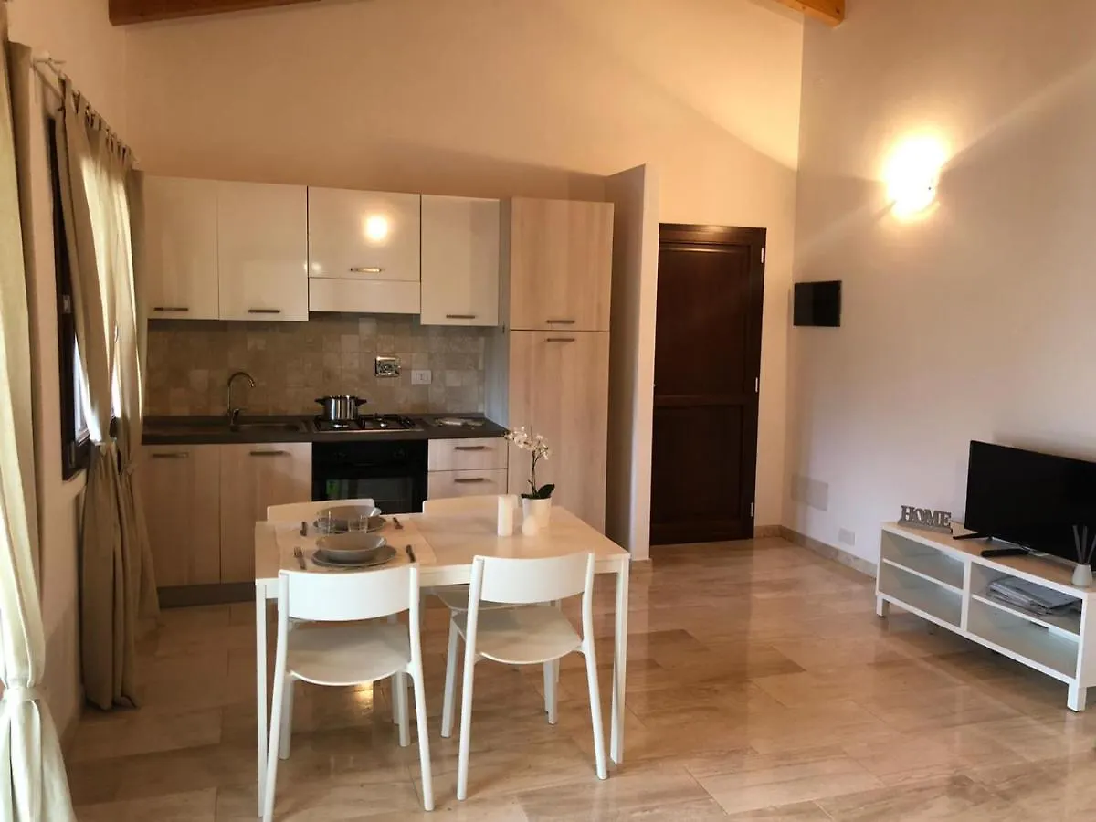 Trilocale Con Terrazza Lägenhet Budoni