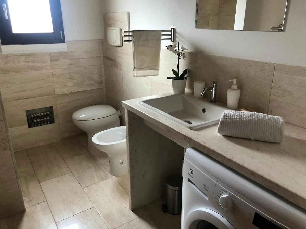 Trilocale Con Terrazza Lägenhet Budoni 0*,
